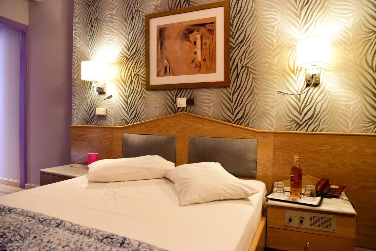Eva Hotel Piraeus Exterior photo