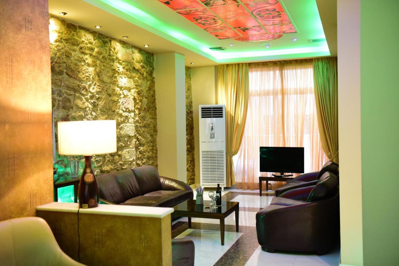 Eva Hotel Piraeus Exterior photo